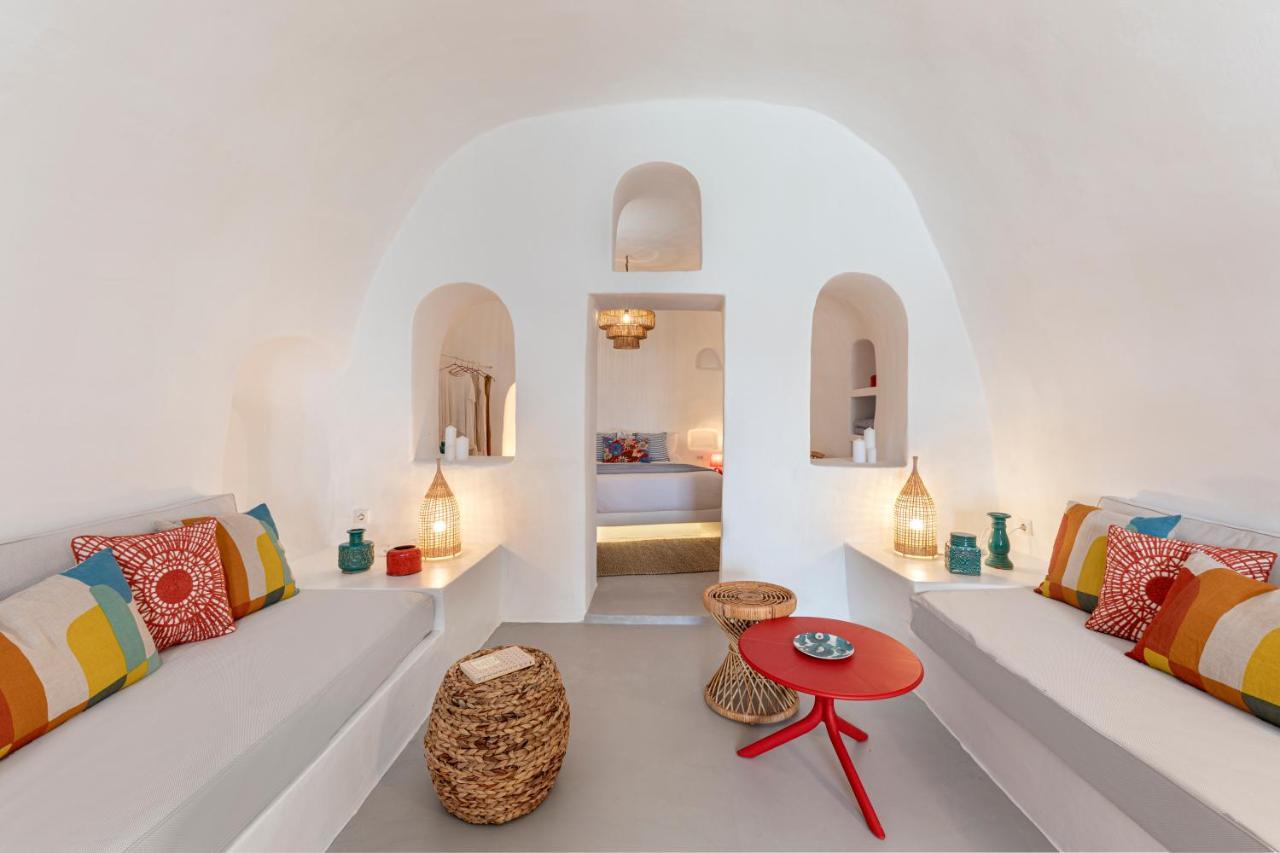 White Cave By Caldera Houses Oia  Exterior photo