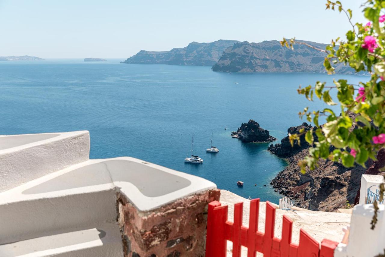 White Cave By Caldera Houses Oia  Exterior photo